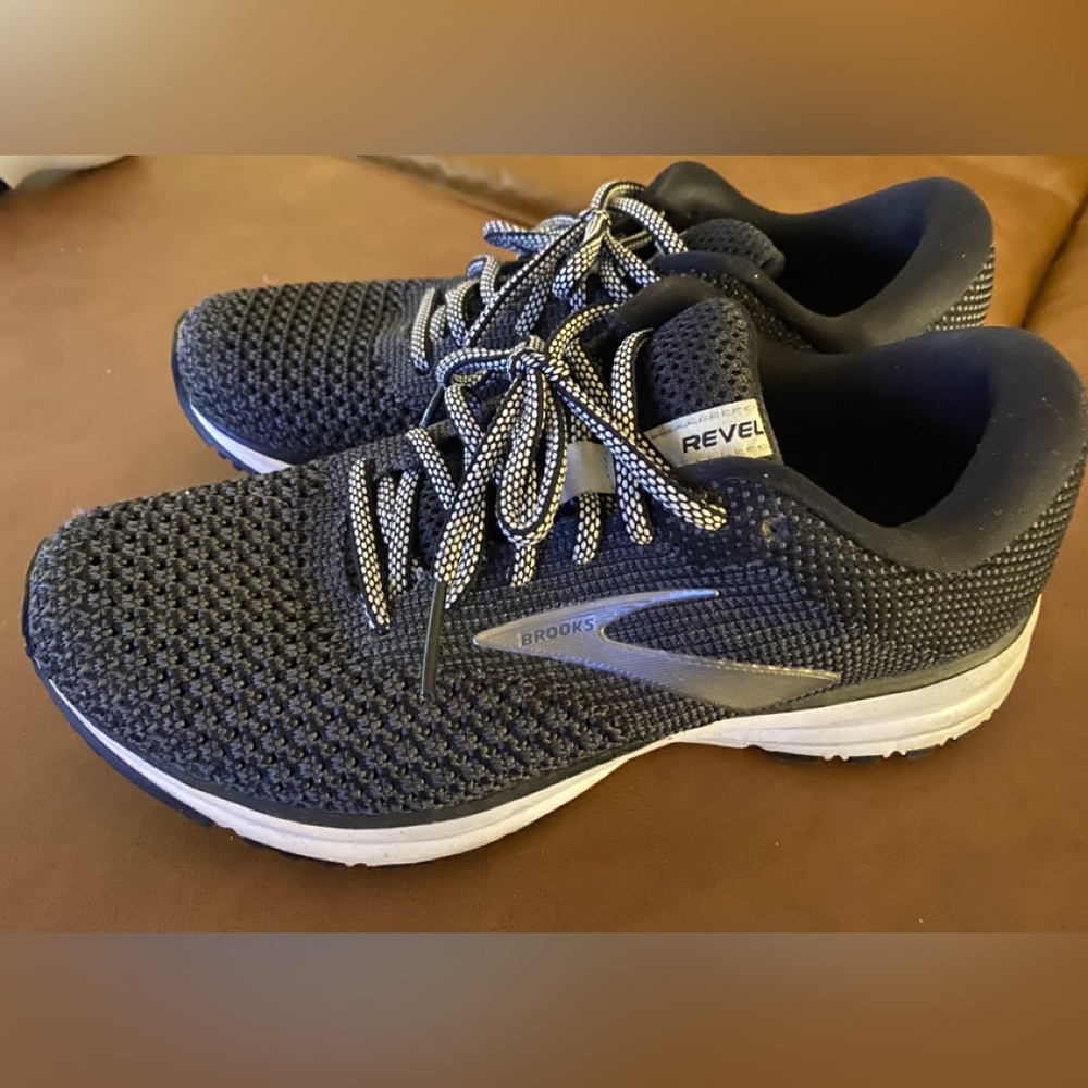 Women’s Brooks Revel 4 Size7